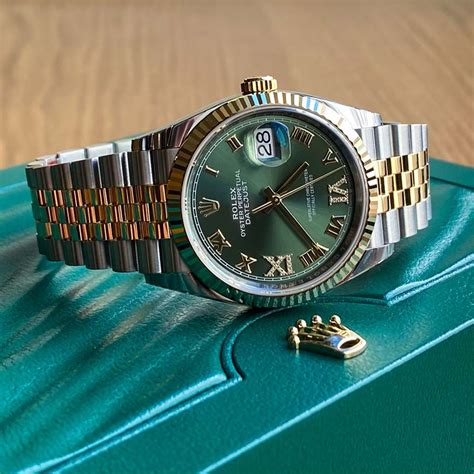 rolex or jaune fond vert|Montres Rolex en or .